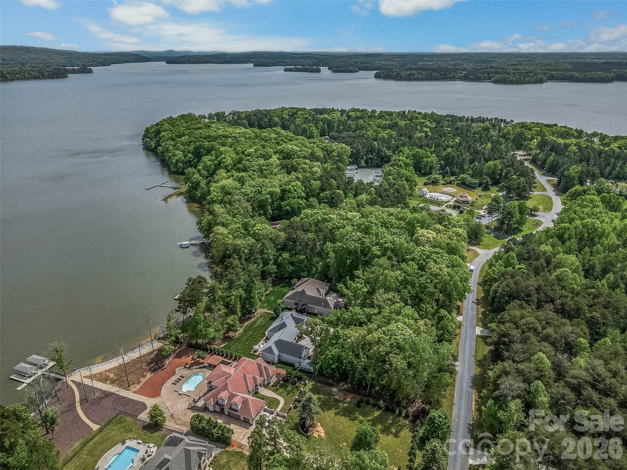 Yachtsmans Point - Residential