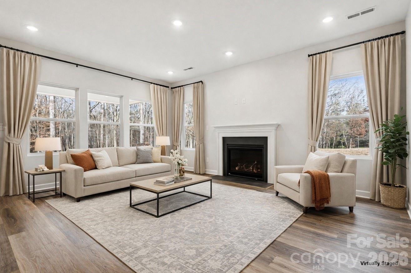 908 Westminster Drive