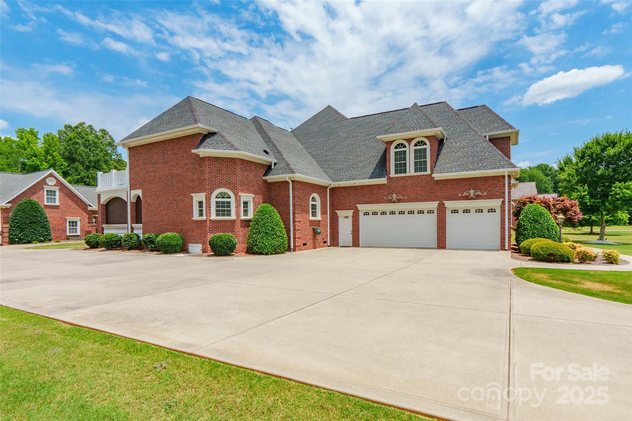 Eagle Pointe - Residential