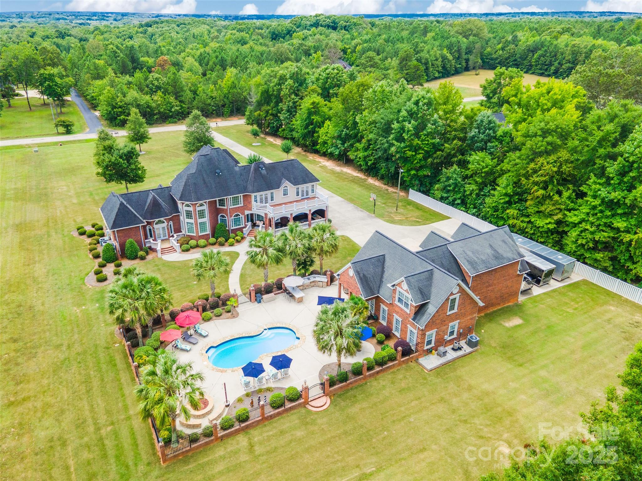 Eagle Pointe - Residential