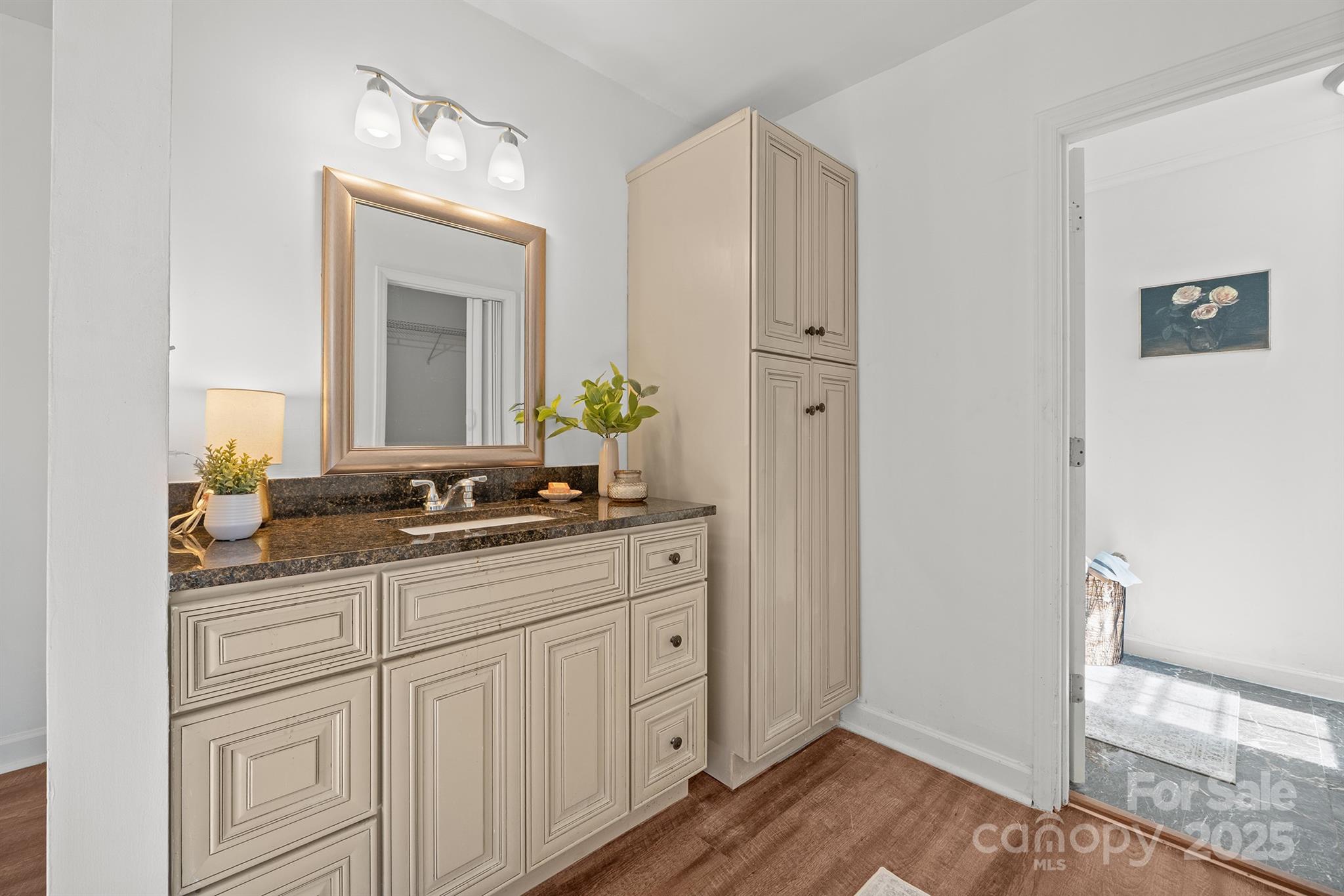 Wessex Square - Residential