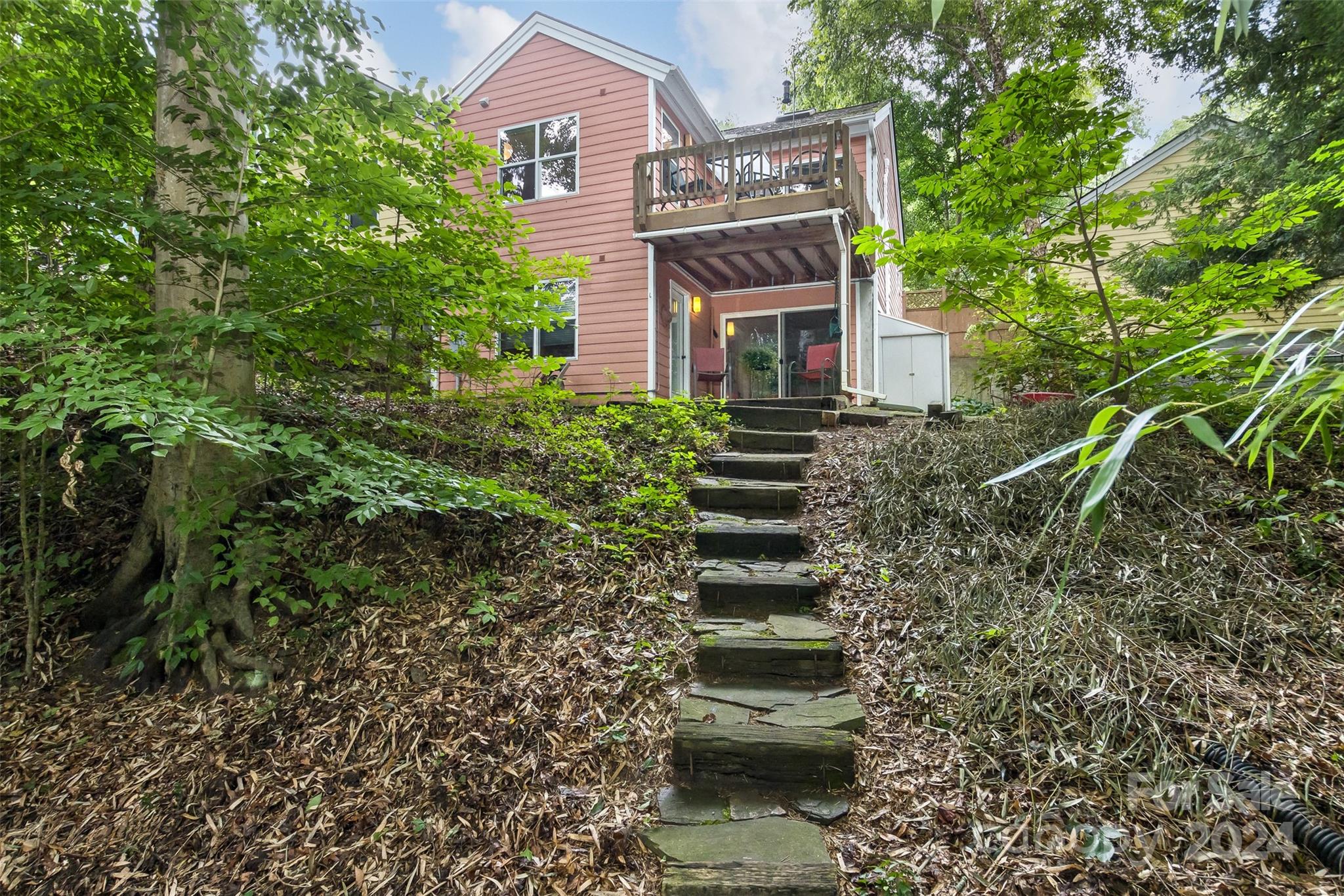 43 Vermont Court F20