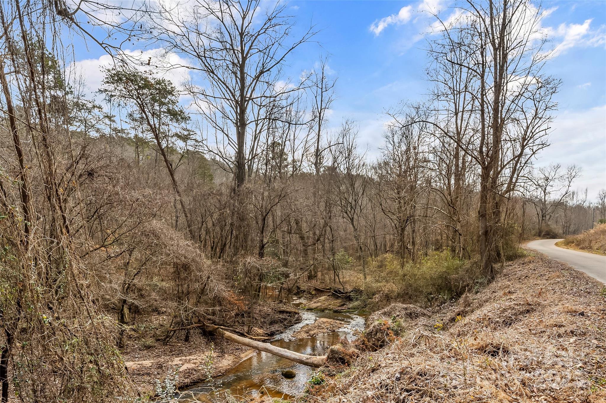 Dales Deer Creek - Land