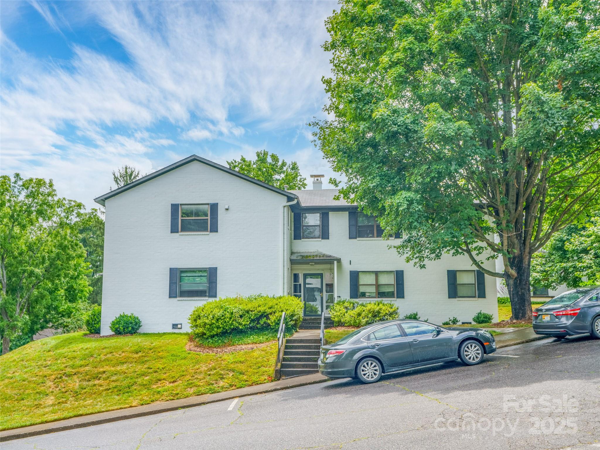 615 Biltmore Avenue I3