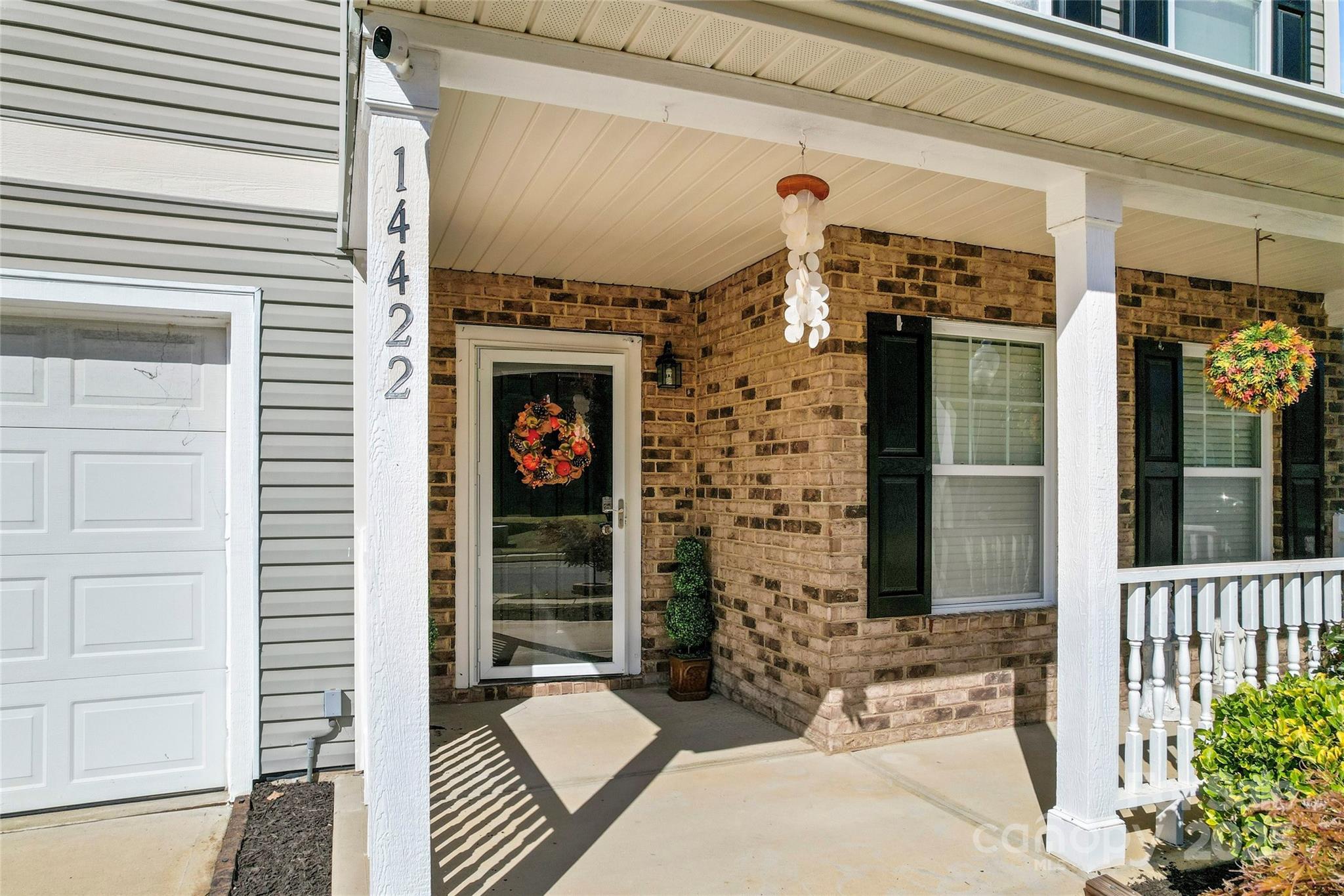 14422 Lake Crossing Drive