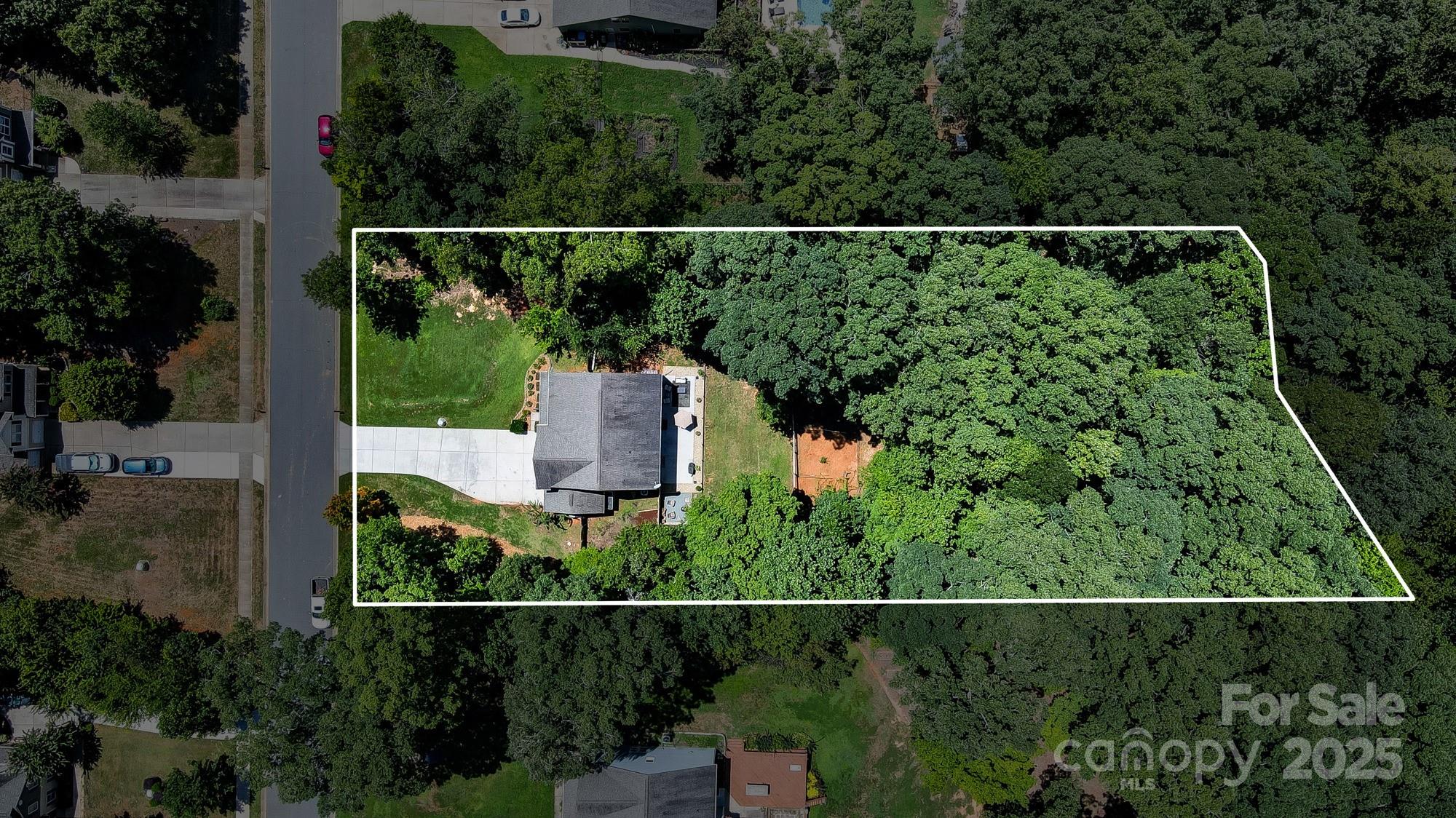 10815 Hadrians Walk Court