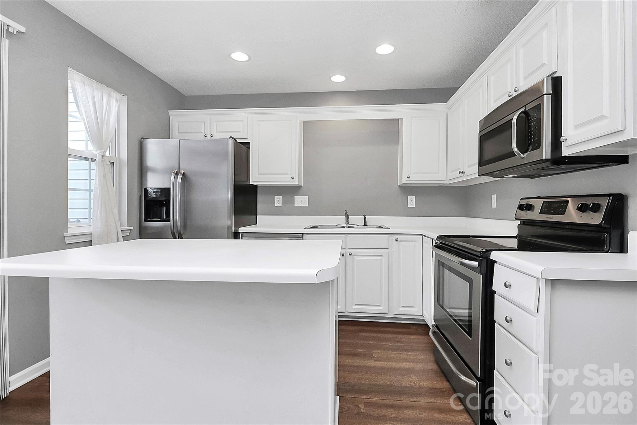 Holly Ridge - Residential