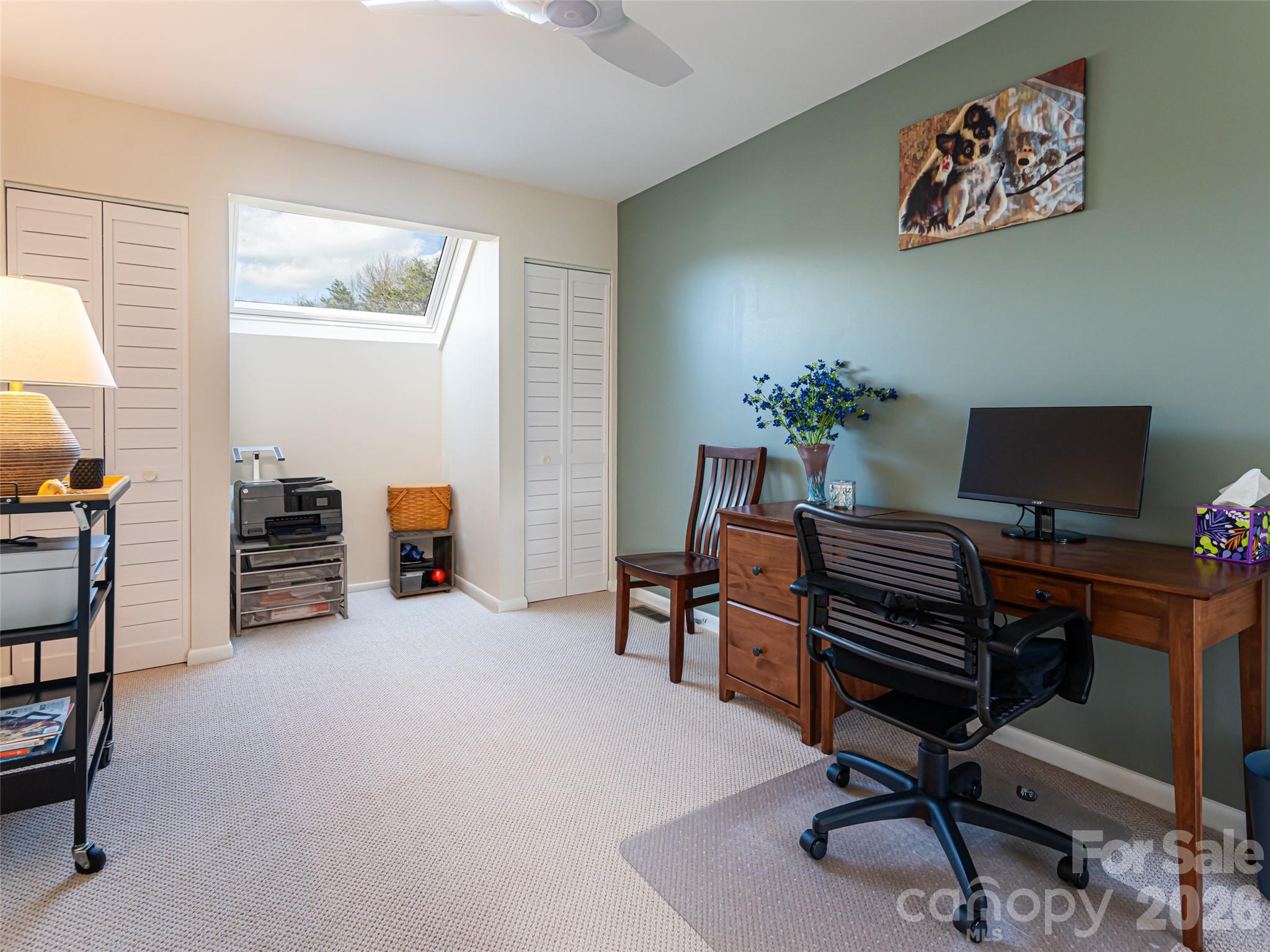 The Lynx Condominium - Residential