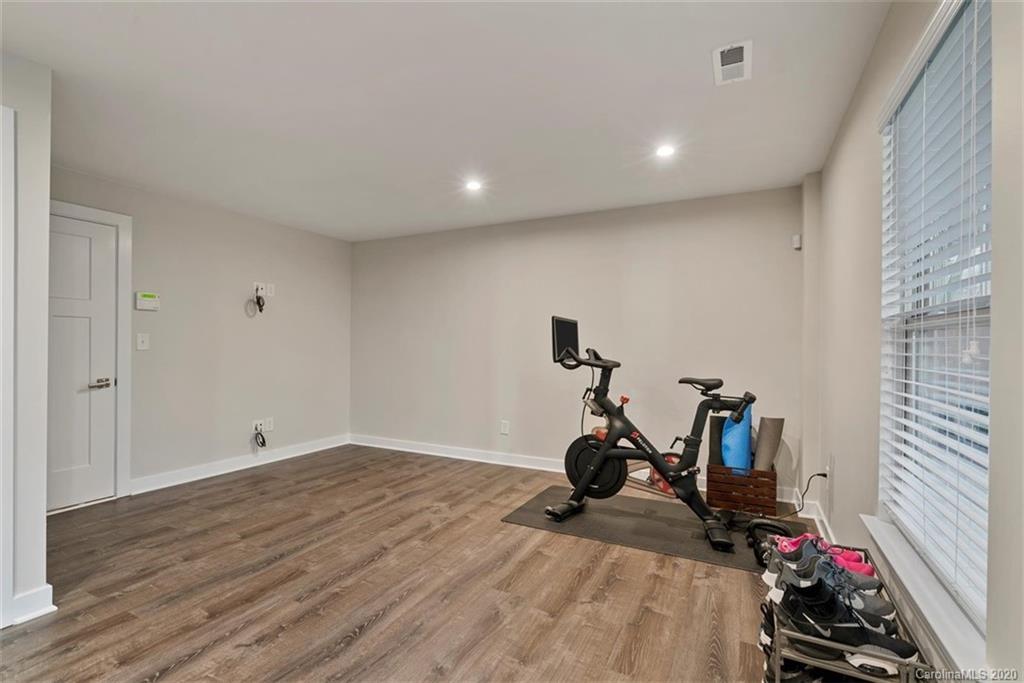 Oakhurst - Residential
