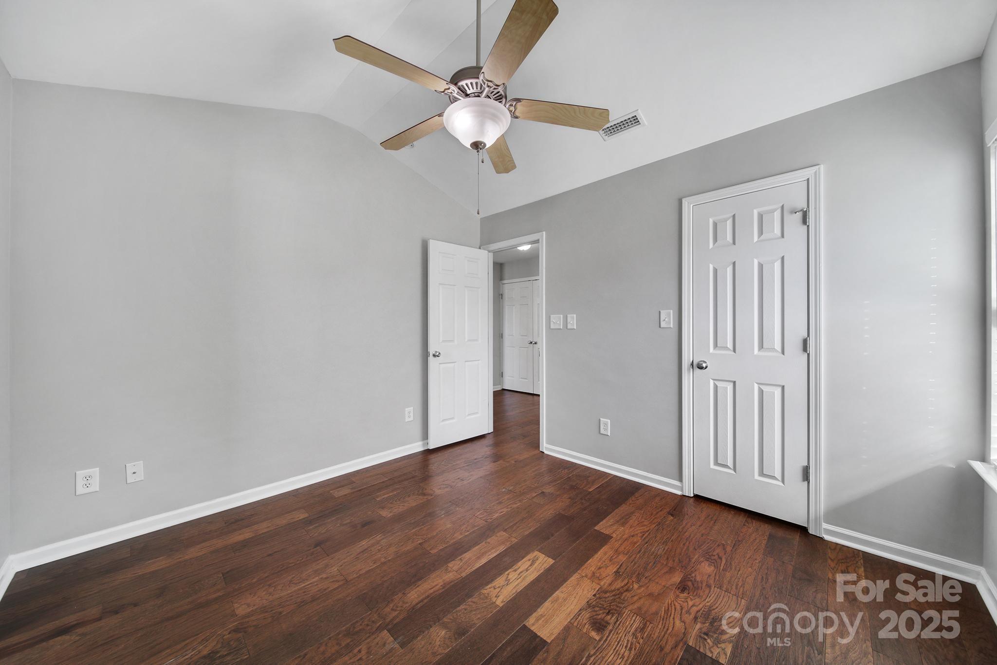 Irish Downs - Residential