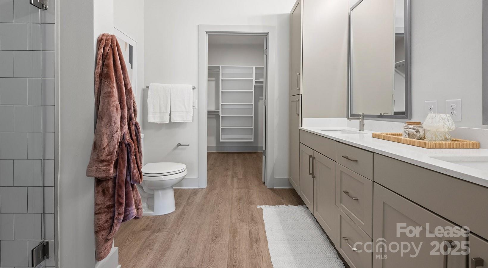 Charlotte, North Carolina 28278, United States, 2 Bedrooms Bedrooms, ,2 BathroomsBathrooms,Residential,Active,168208