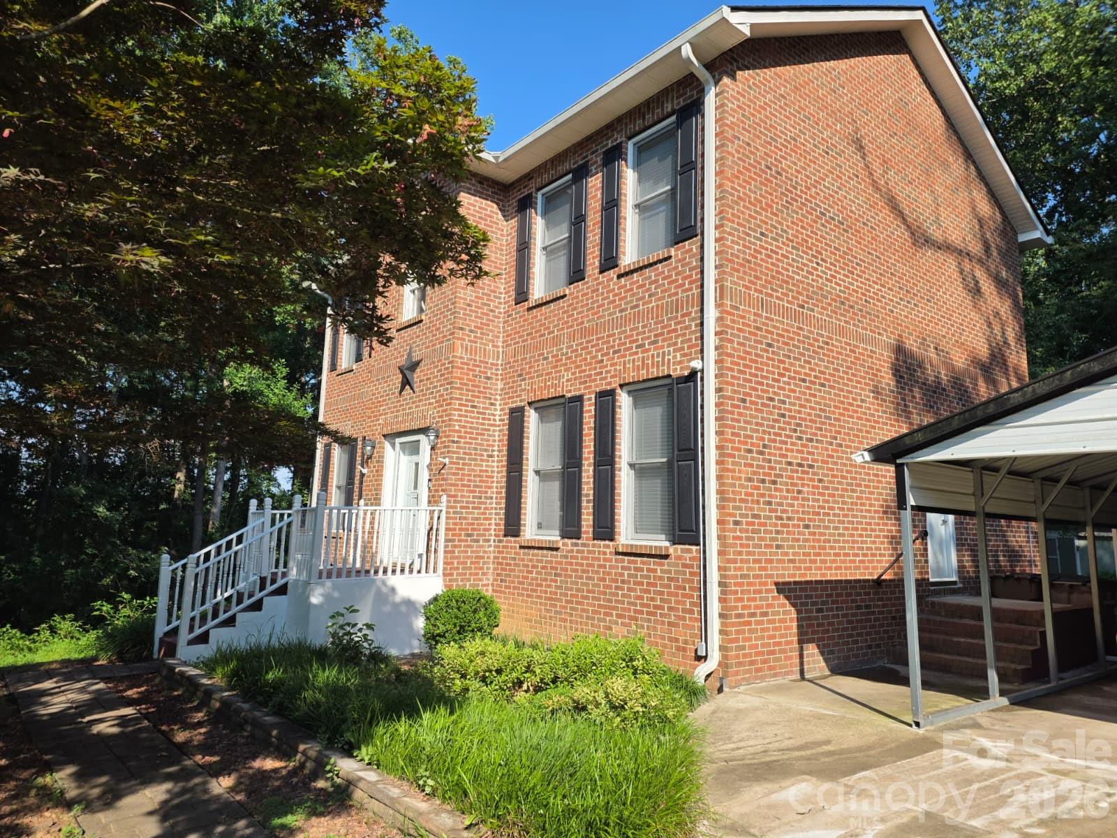 919 Danbrook Circle