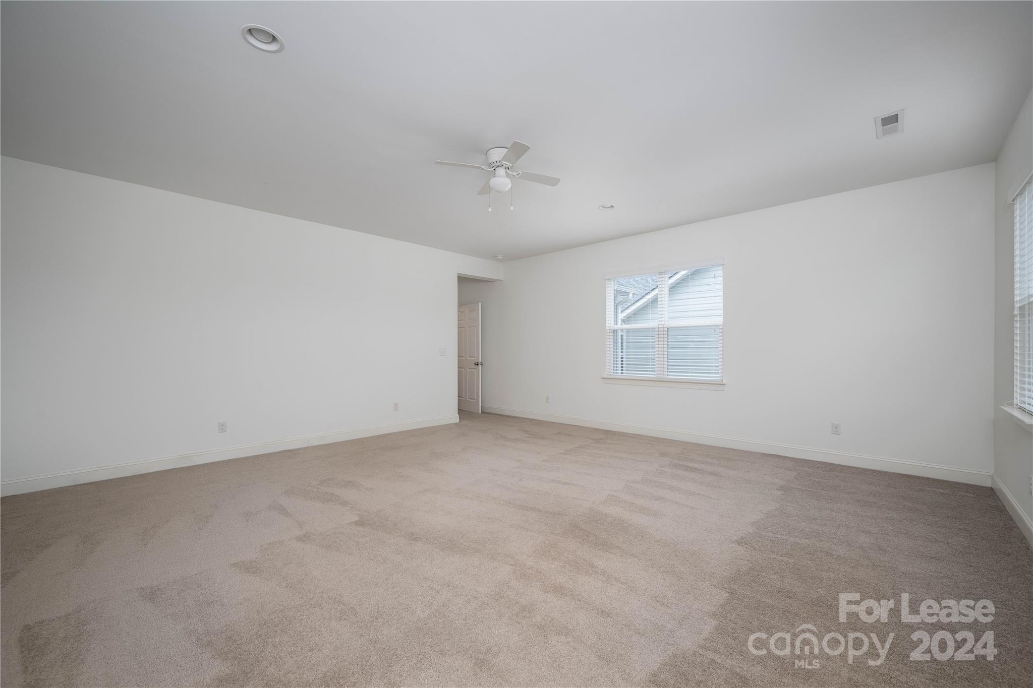 Harrogate at the Lake - Residential Lease