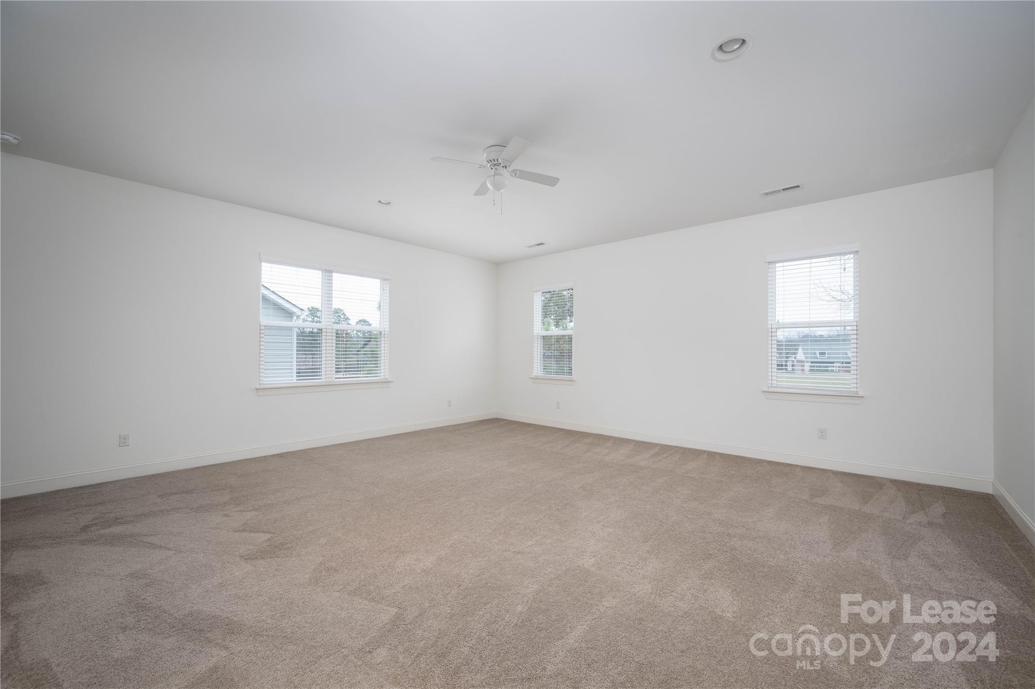 Harrogate at the Lake - Residential Lease