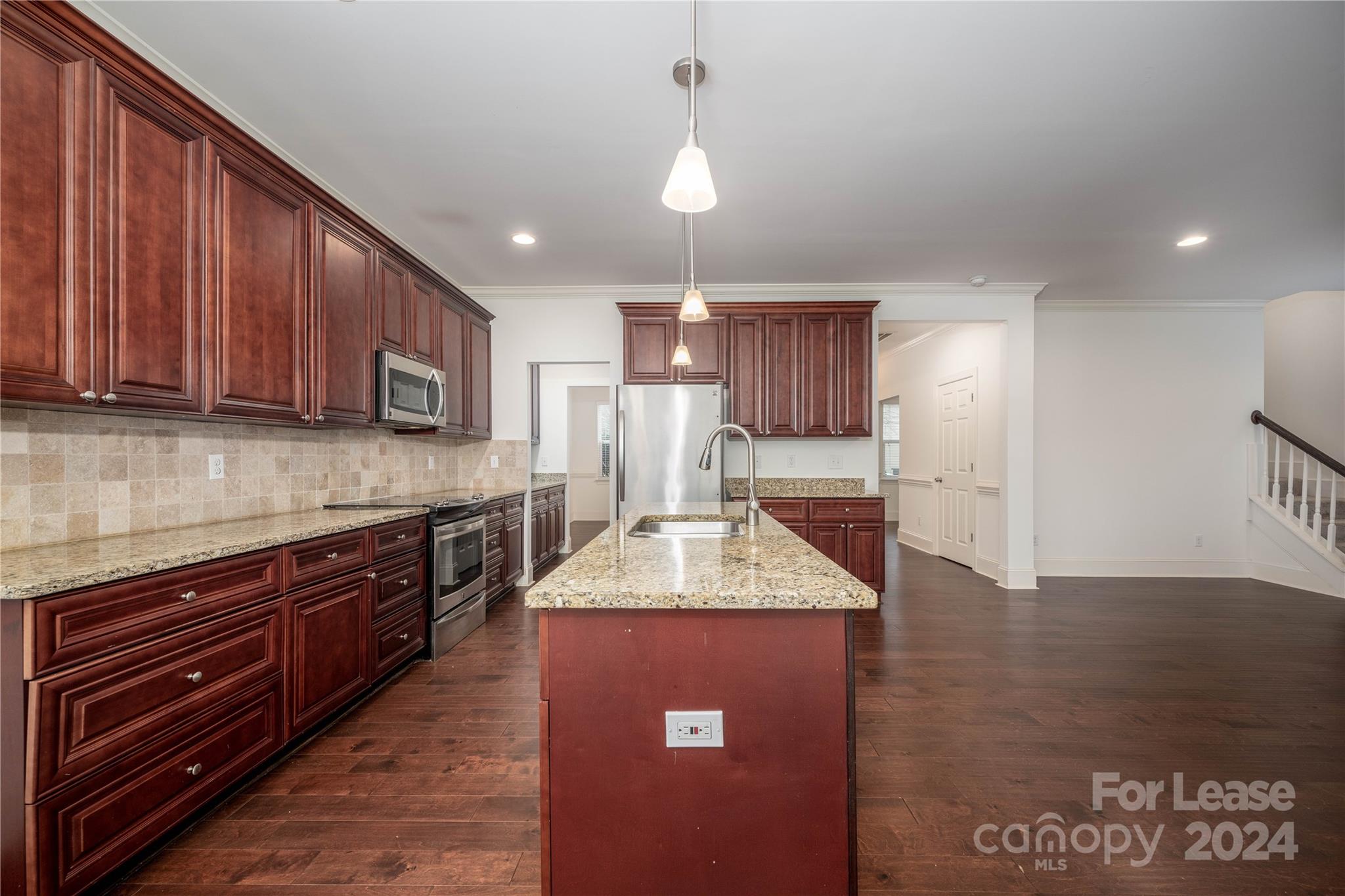 Harrogate at the Lake - Residential Lease