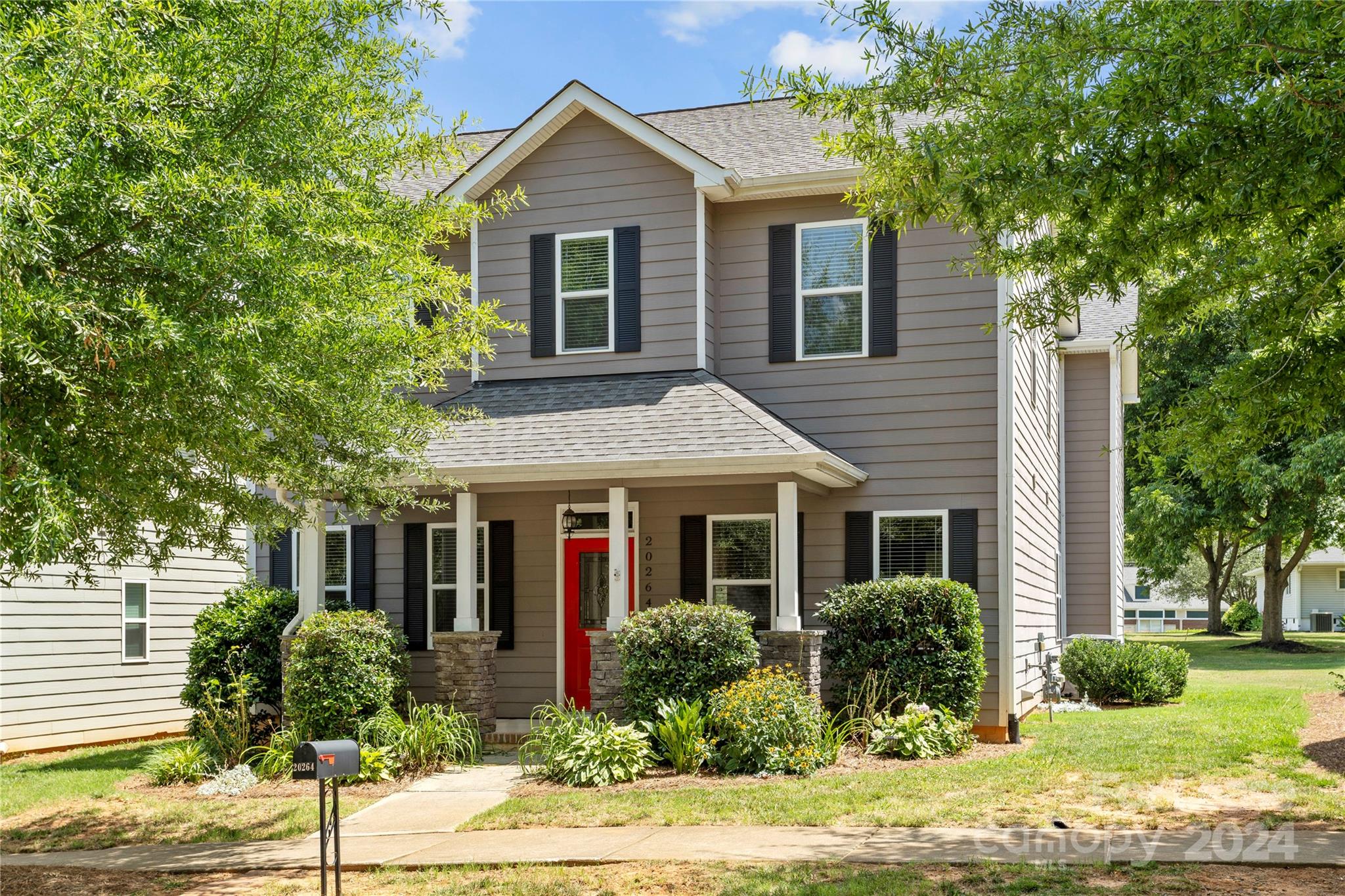 Harrogate at the Lake - Residential Lease