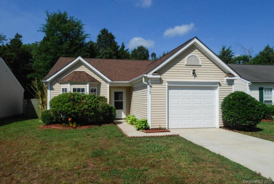 Move in ready 3BR 2BA ranch home in desirable Planters Walk. New roof in 2012. Easy care laminate flooring in great room and kitchen. Stainless steel appliances. Newer upgraded carpet in bedrooms. Nice size master bedroom-master bath with soaking tub/shower. Large fenced in backyard that backs up to wooded area for privacy. Quite cul de sac street. Short walk to pool and recreation area. Convenient to shopping, restaurants and uptown Charlotte.
