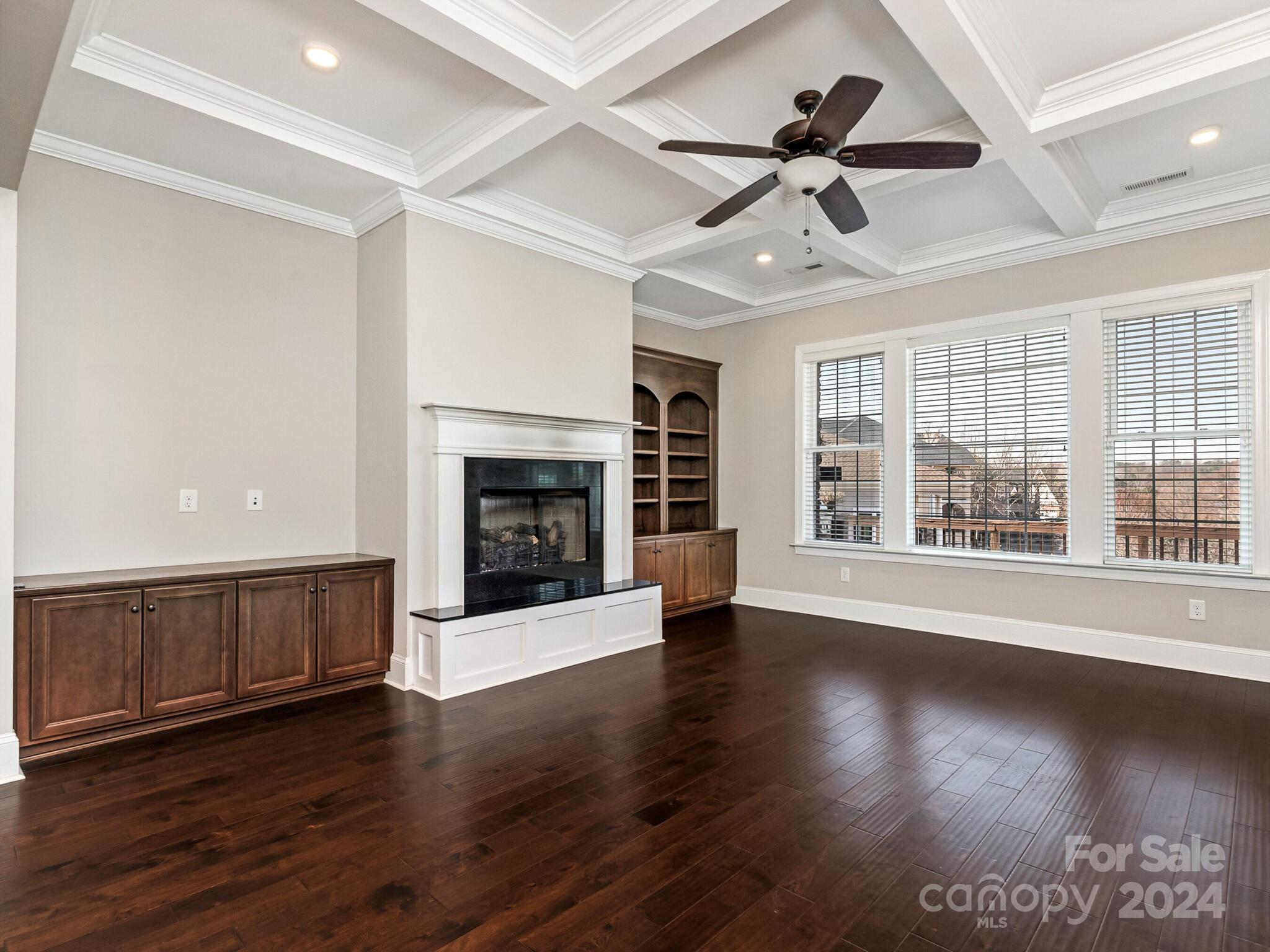 River Lake - Residential