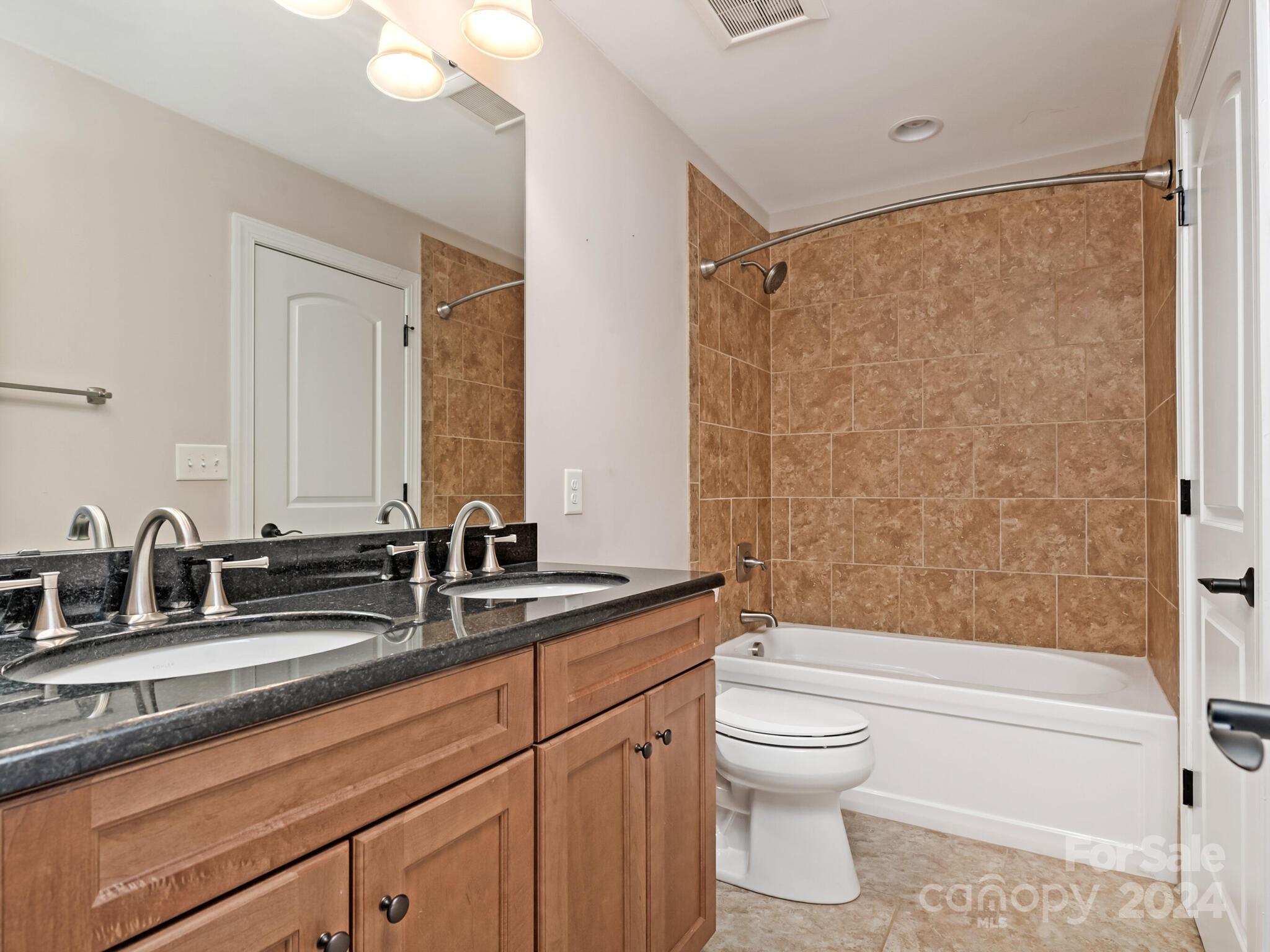 River Lake - Residential