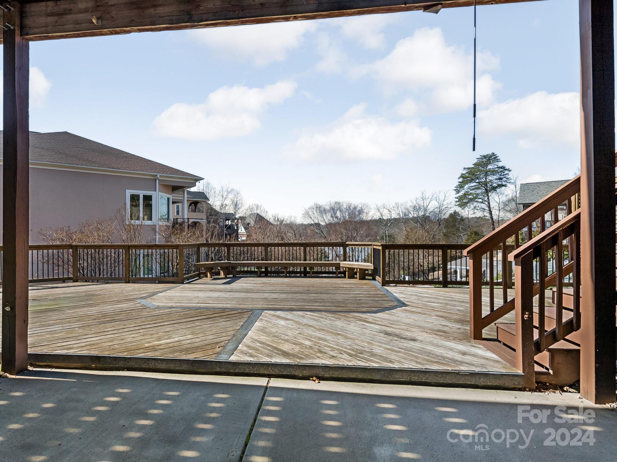 River Lake - Residential