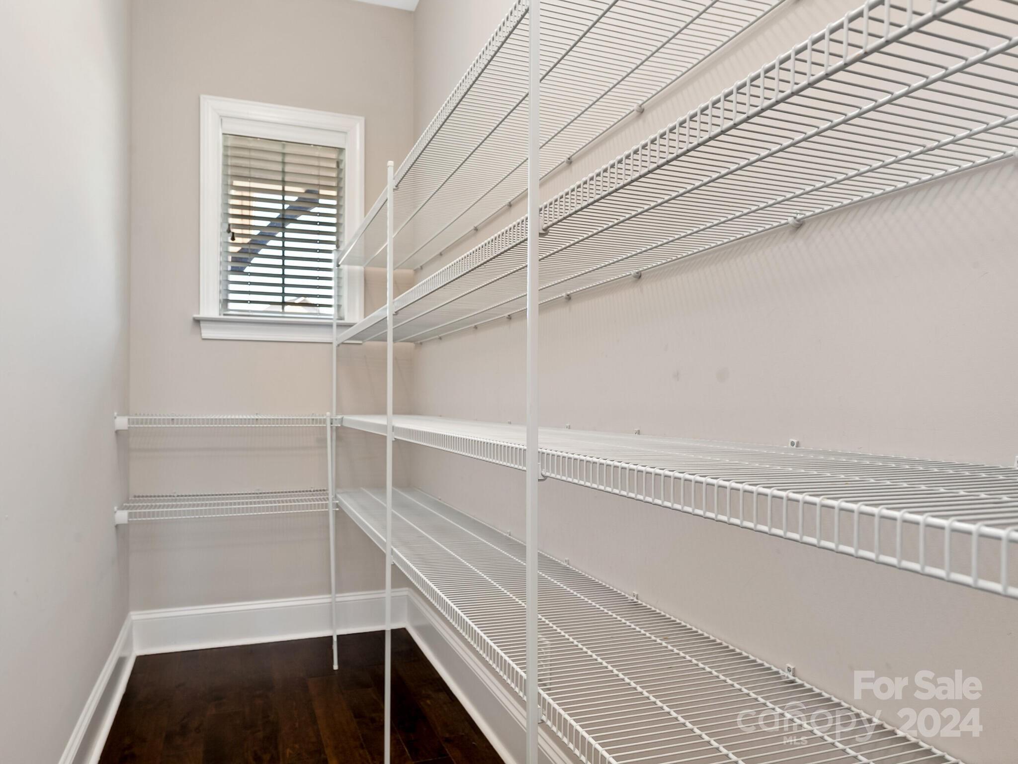 River Lake - Residential