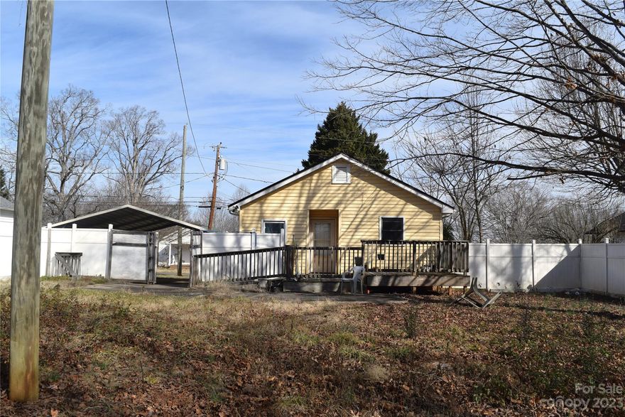 Two-bedroom, 1 bath home built in 1930 and located in the Salem area. Close distance to I-40. Great opportunity if you’re looking to invest in a rental home or a flip. Front porch has been enclosed. Washer/dryer hookup in bathroom. Deck with ramp. Storage building. Heat is electric baseboard, no a/c. City of Morganton electric and water. Public sewer available. Home is being sold “as-is”.