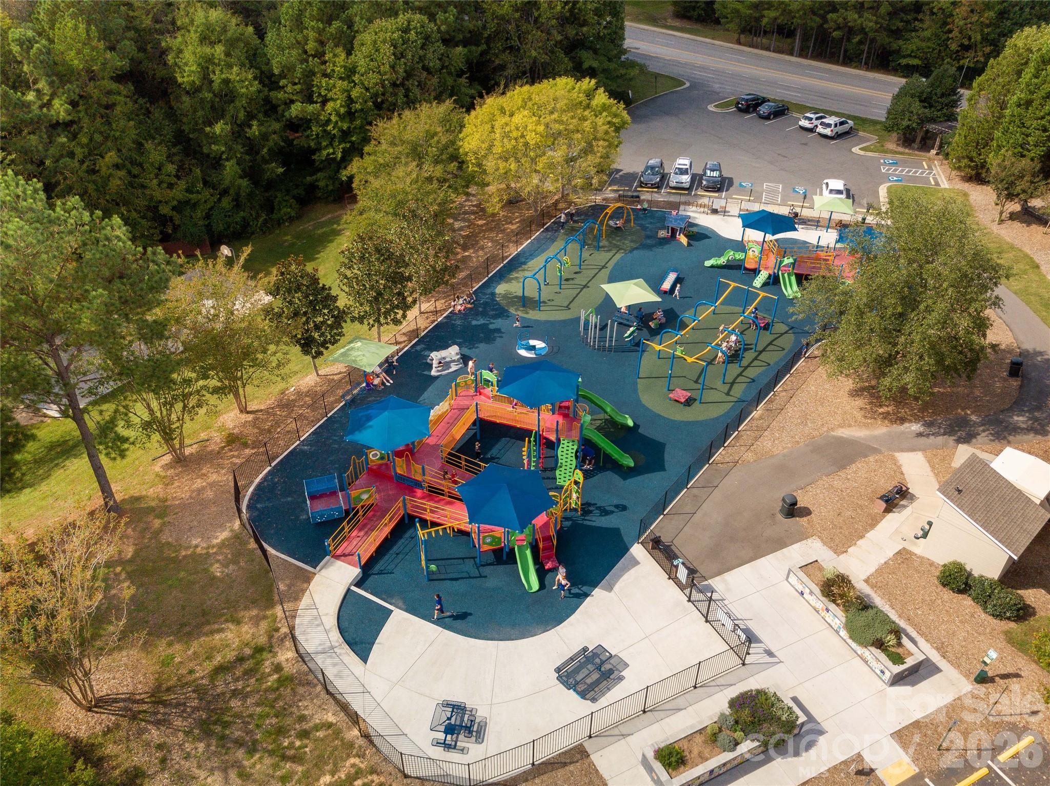 Trinity Townes - Residential