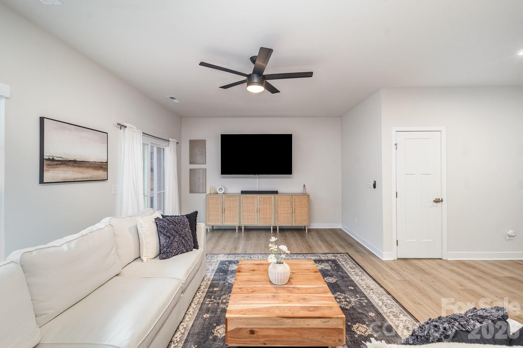 Trinity Townes - Residential