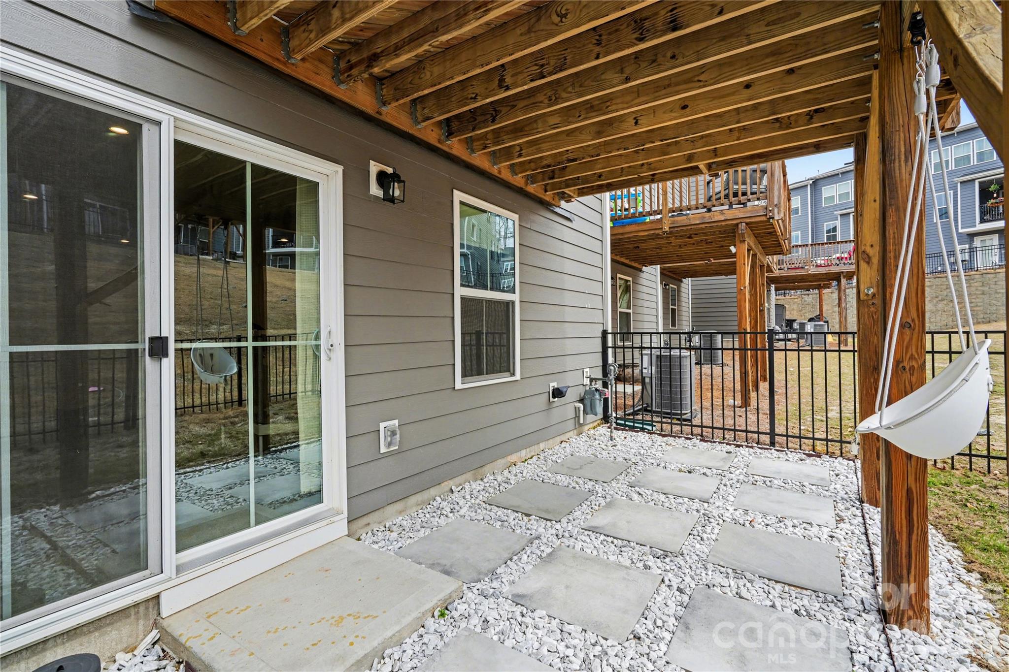 Trinity Townes - Residential