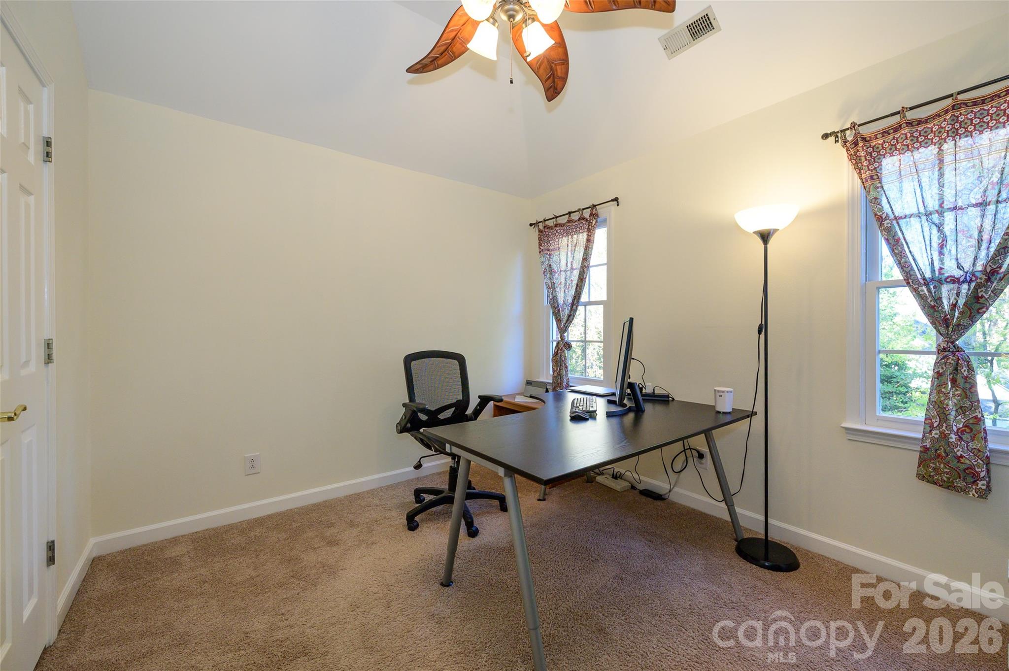 Hunters Gate - Residential