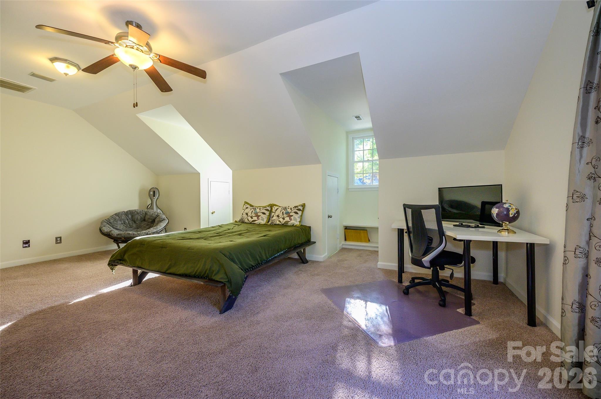 Hunters Gate - Residential