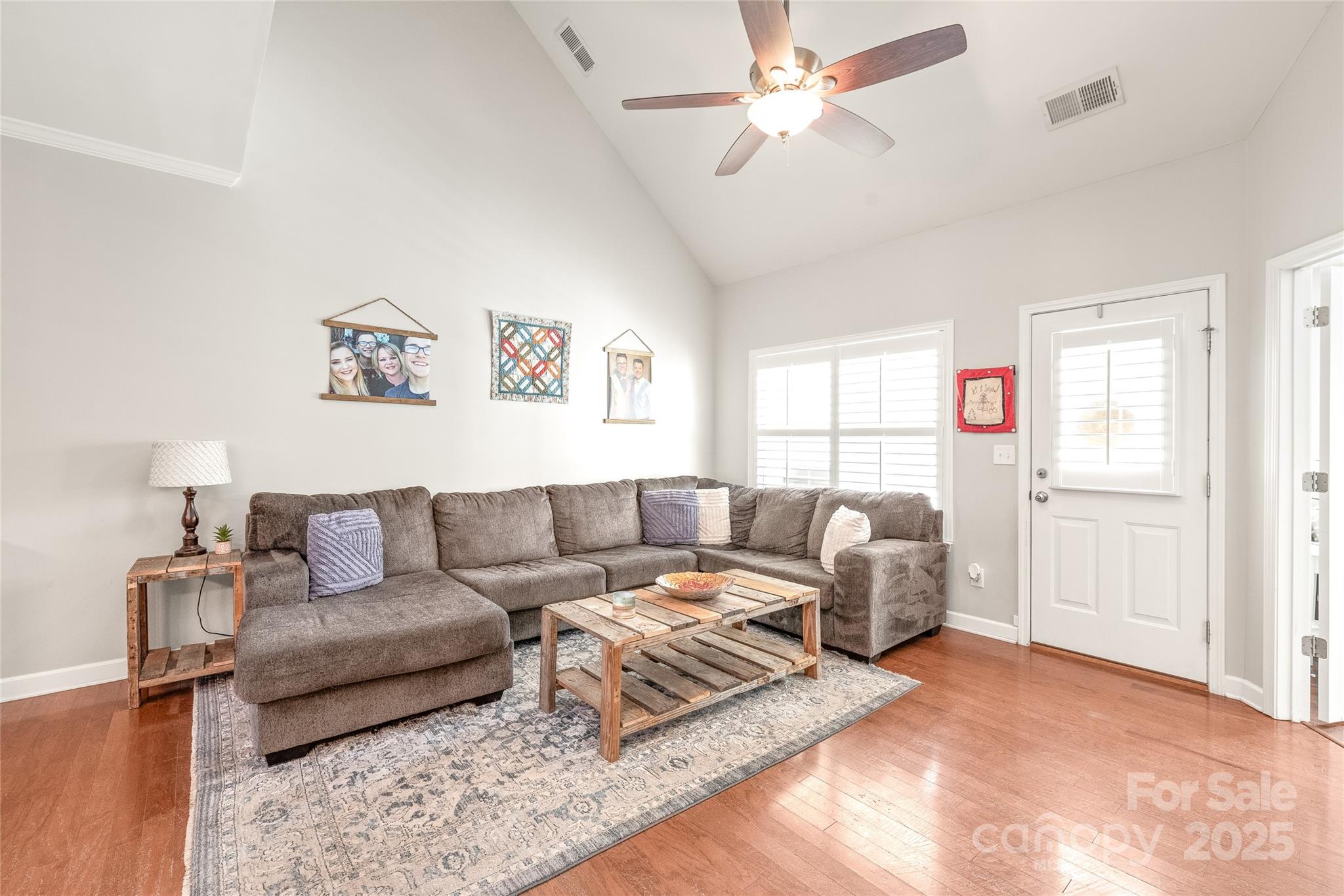 8513 Loxton Circle