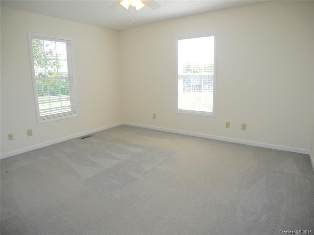 Evelyn Chestnutt 01 - Residential