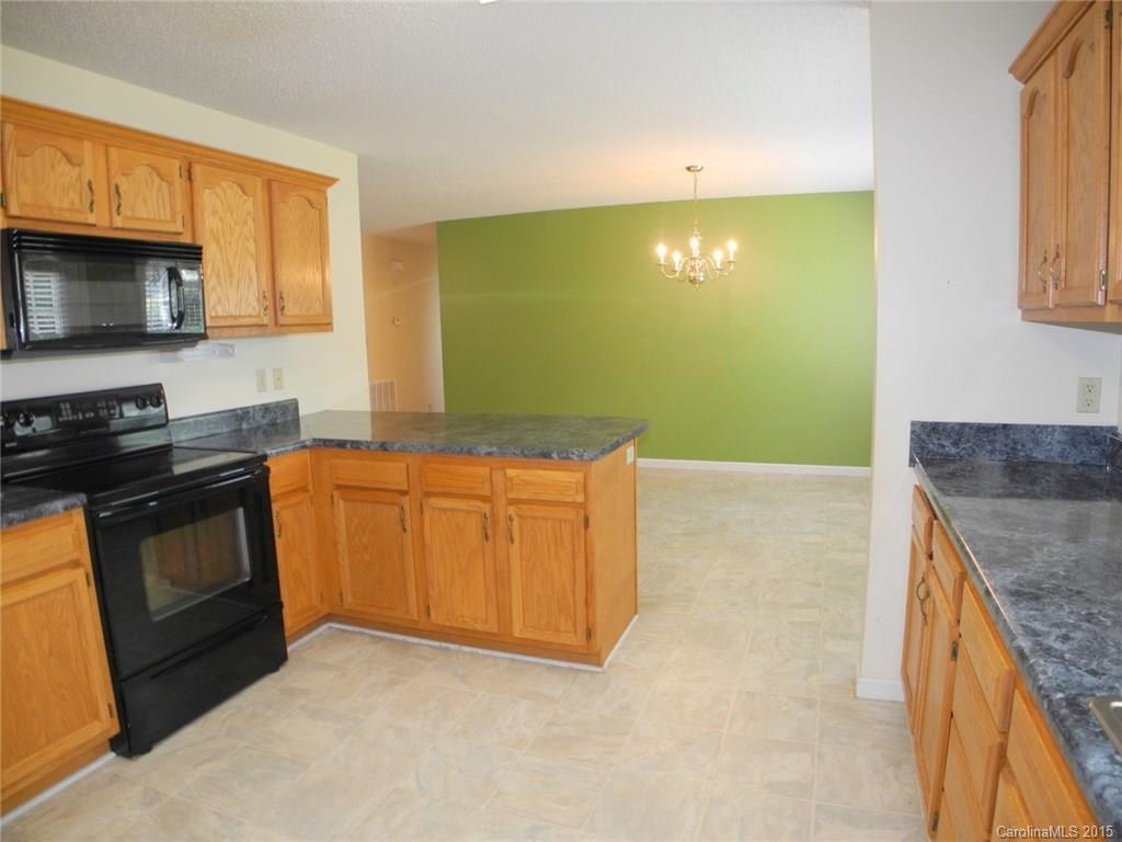 Evelyn Chestnutt 01 - Residential