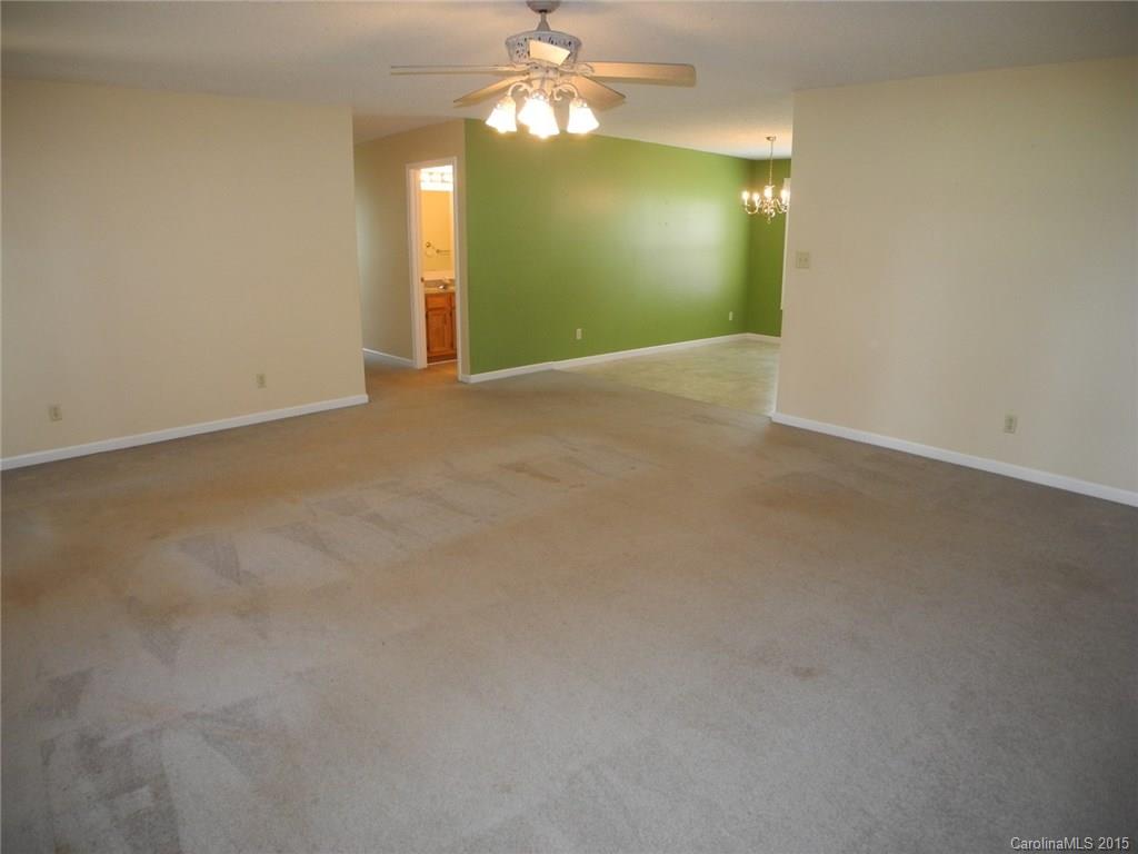 Evelyn Chestnutt 01 - Residential