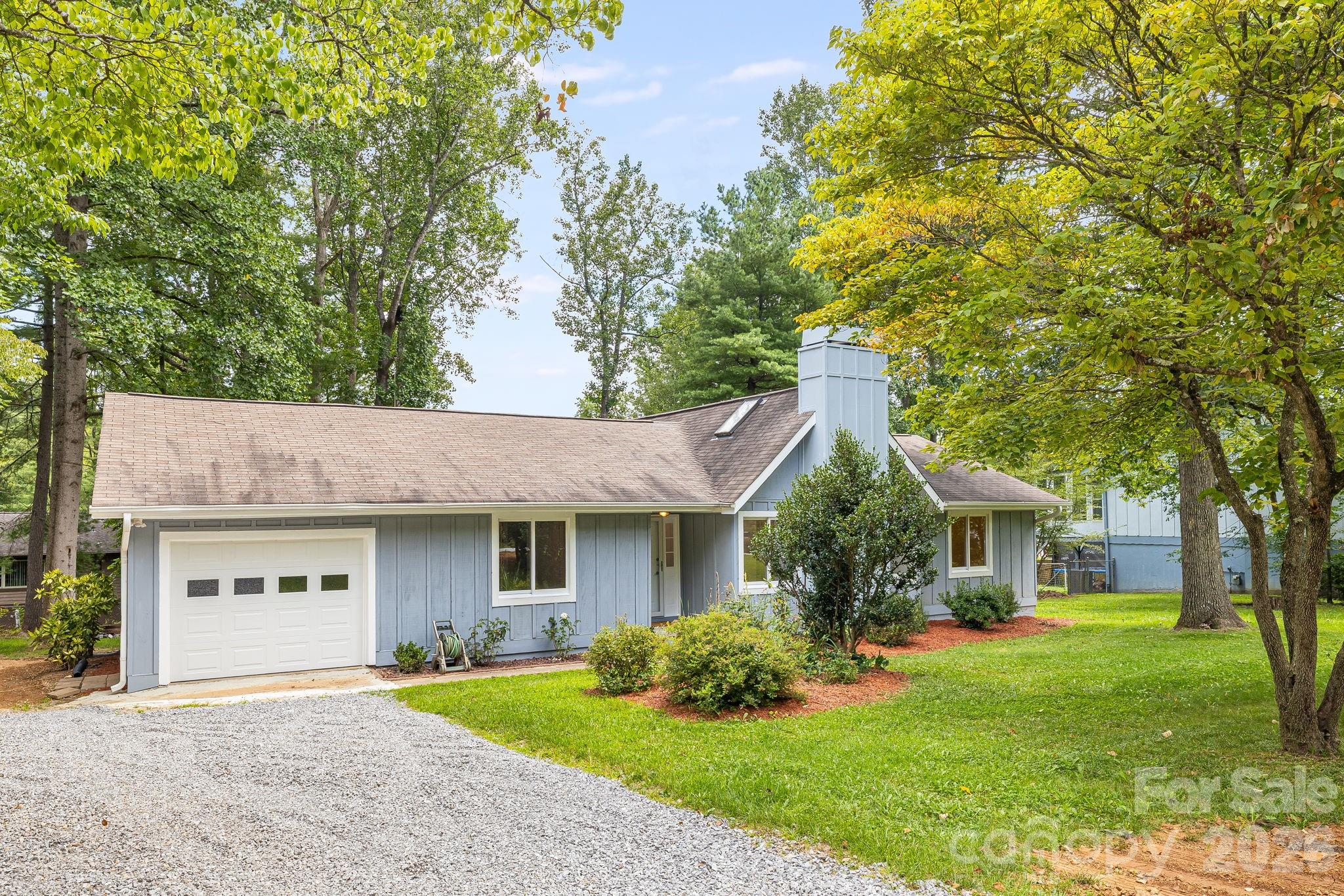 35 Golden Oaks Lane