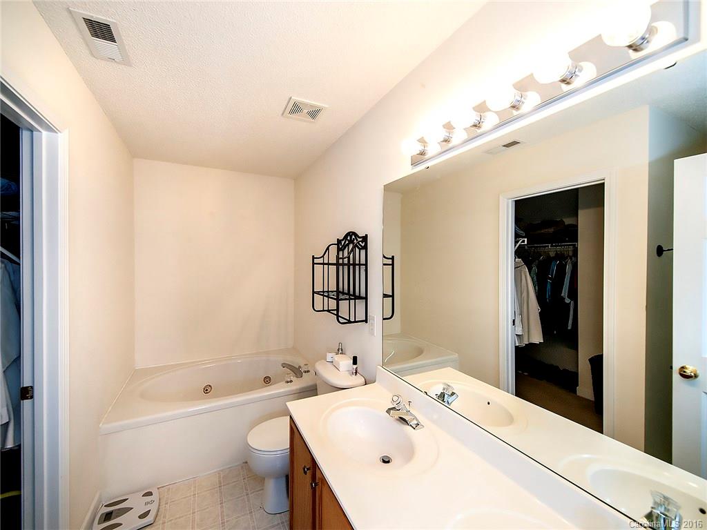 Forest Oaks - Residential