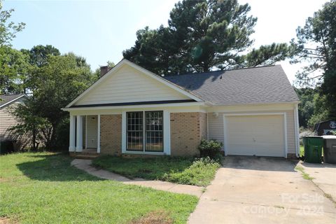 Single Family Residence in Charlotte NC 7325 Walnut Wood Drive.jpg