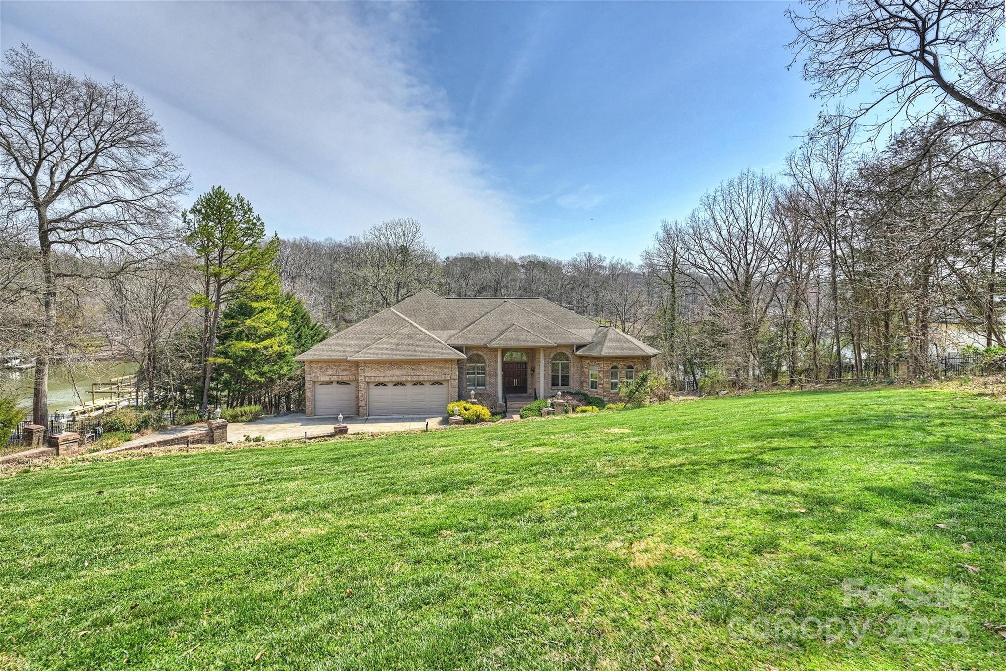 8720 Island Point Road