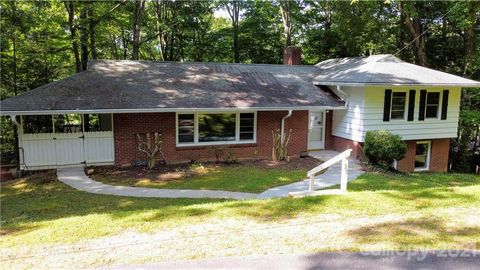 A home in Waynesville