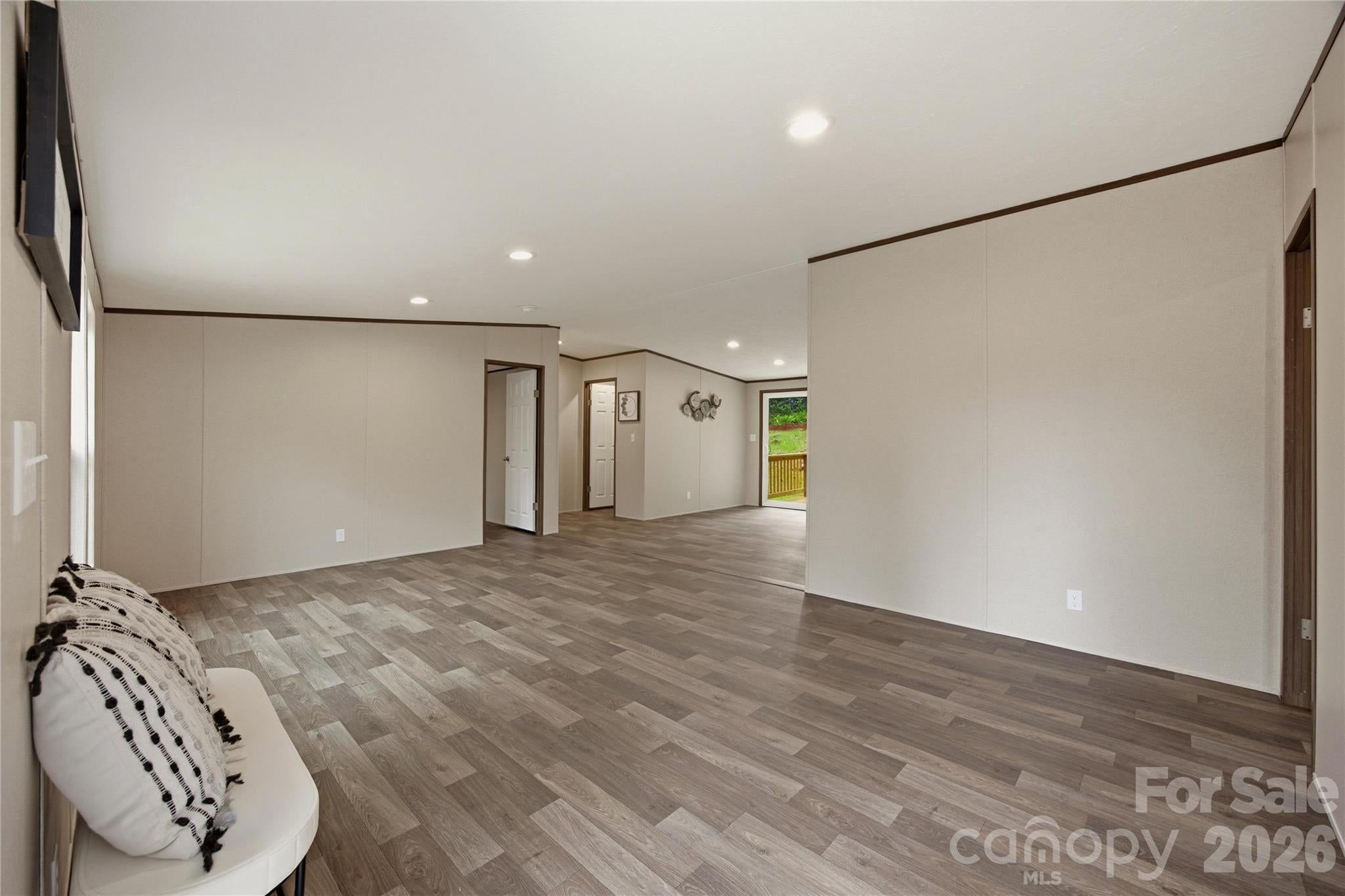 3150 Mariposa Lane