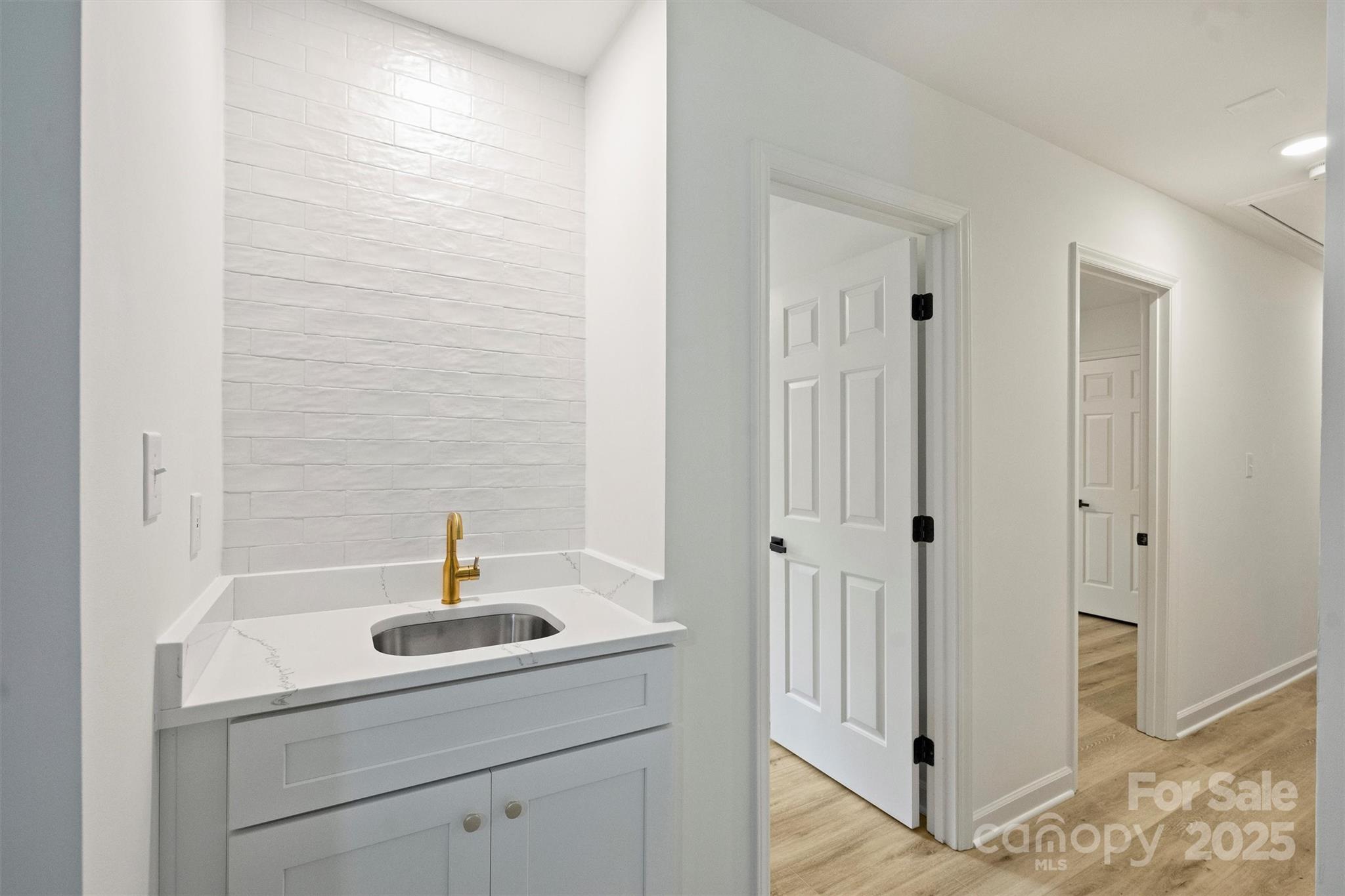 Wessex Square - Residential