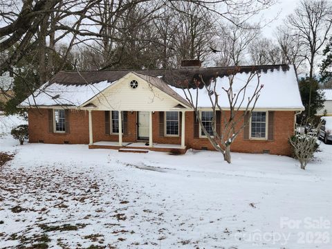 5417 Carmel Road Charlotte NC 28226