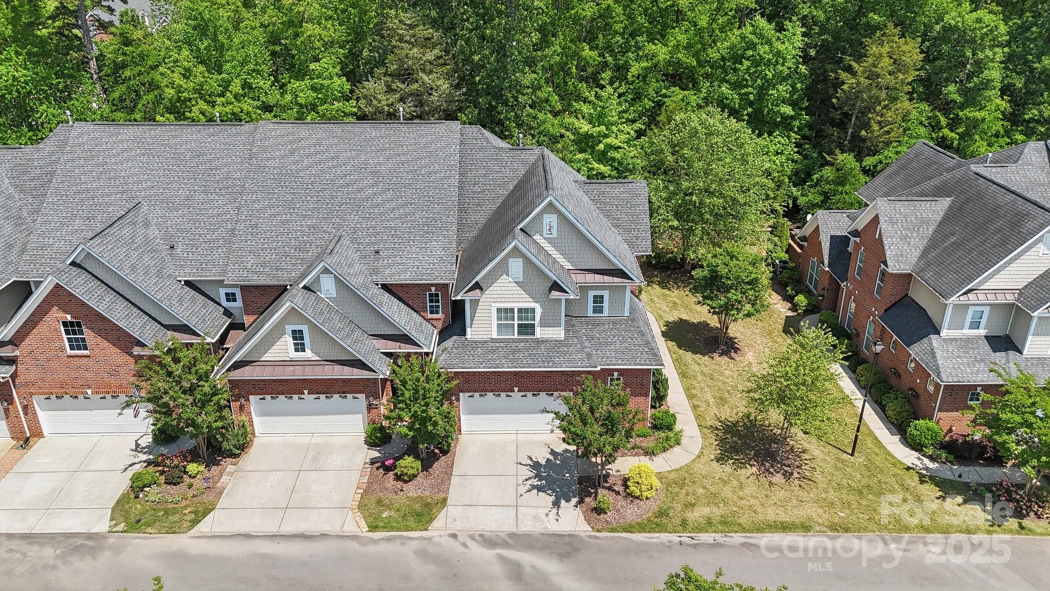 Beacon Knoll Villas - Residential