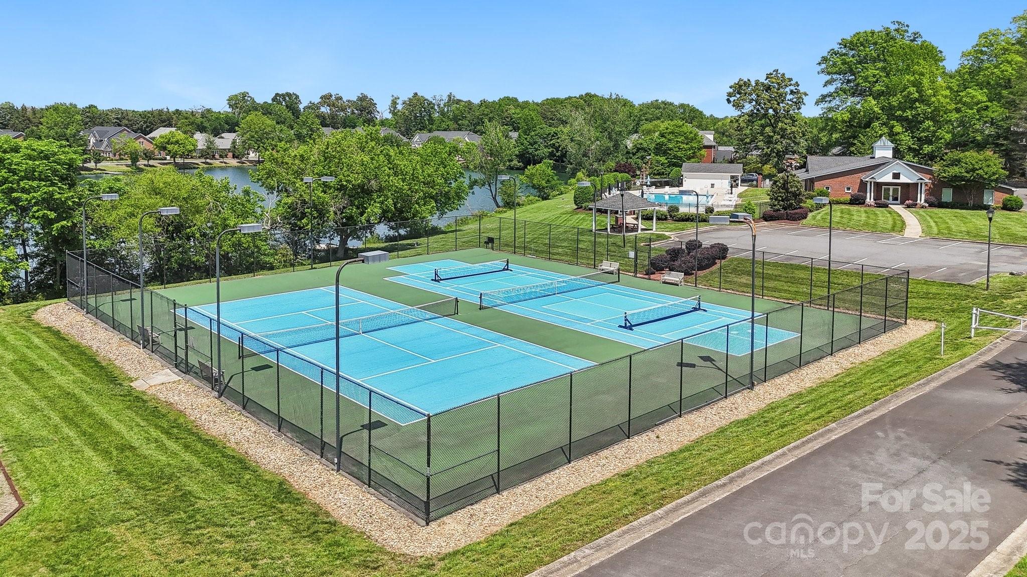 Beacon Knoll Villas - Residential