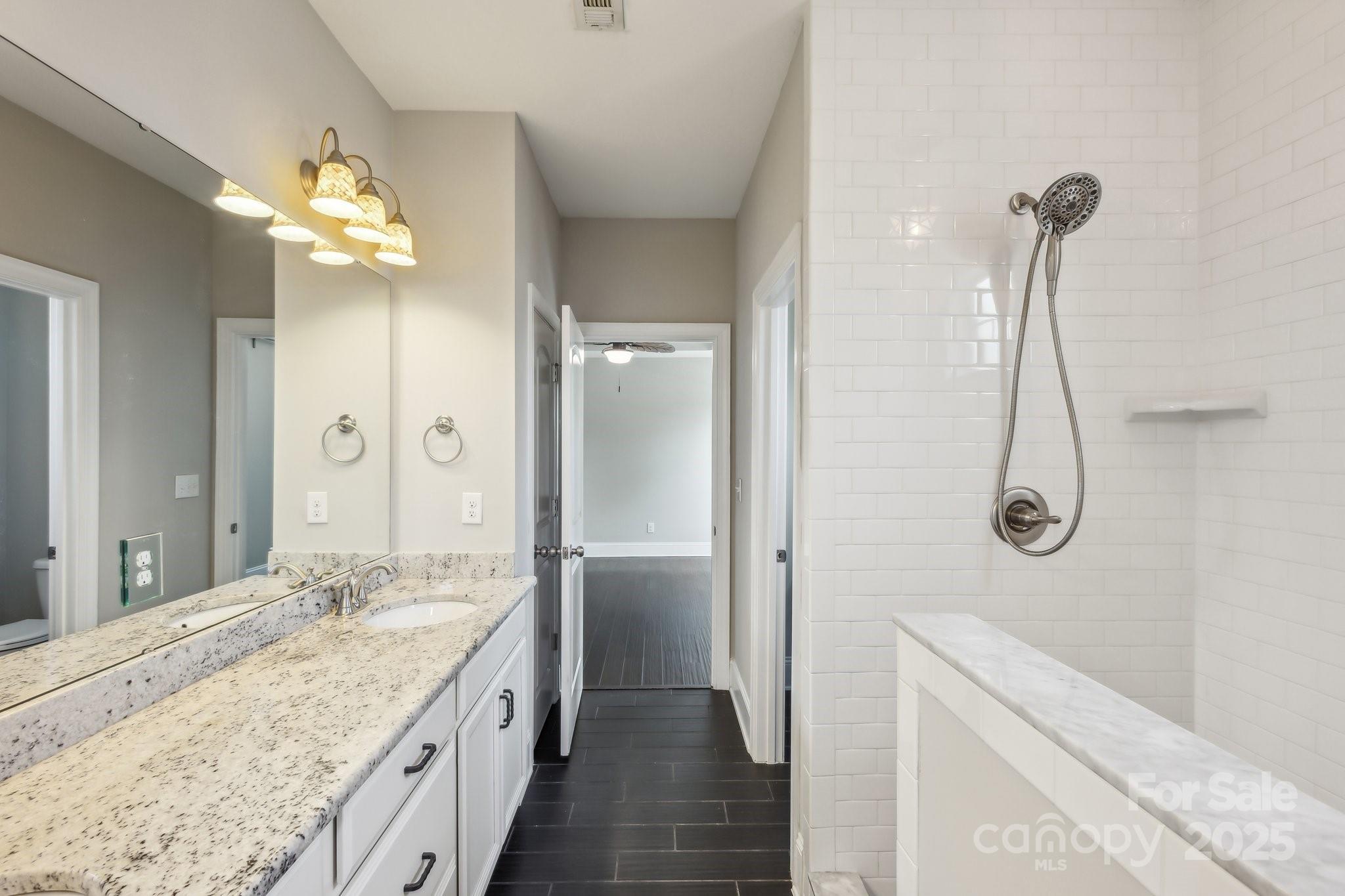 Beacon Knoll Villas - Residential