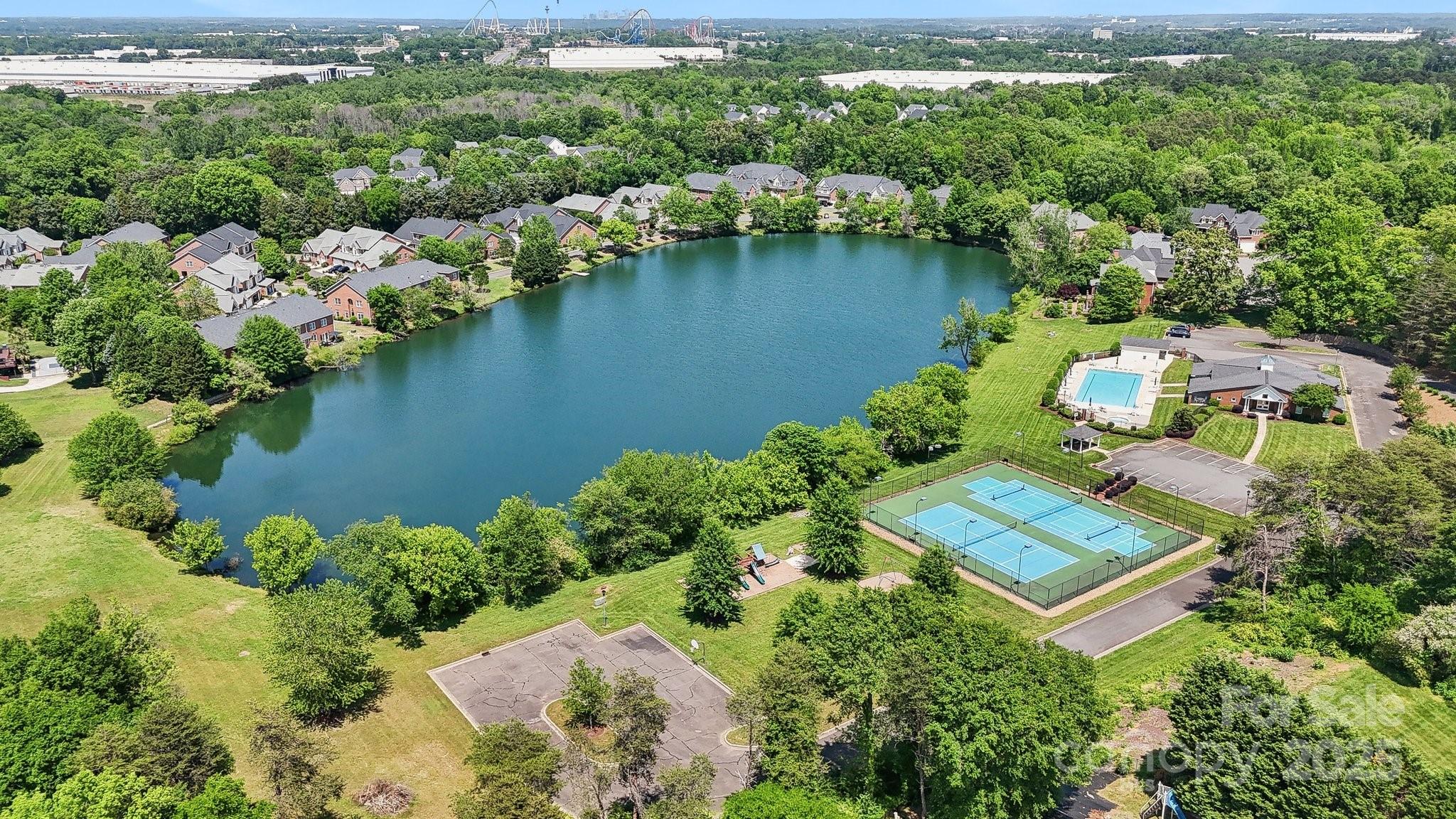 Beacon Knoll Villas - Residential