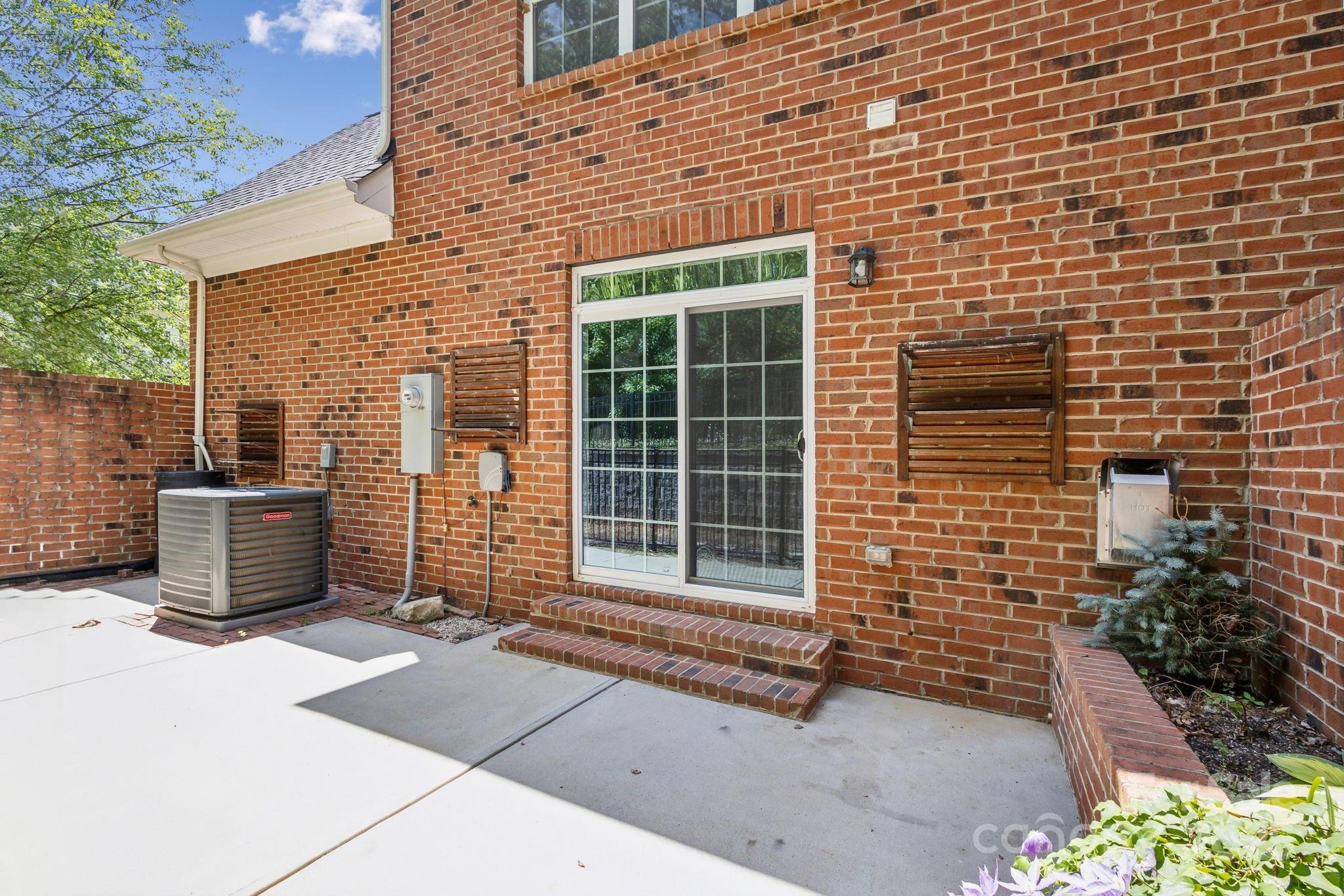 Beacon Knoll Villas - Residential