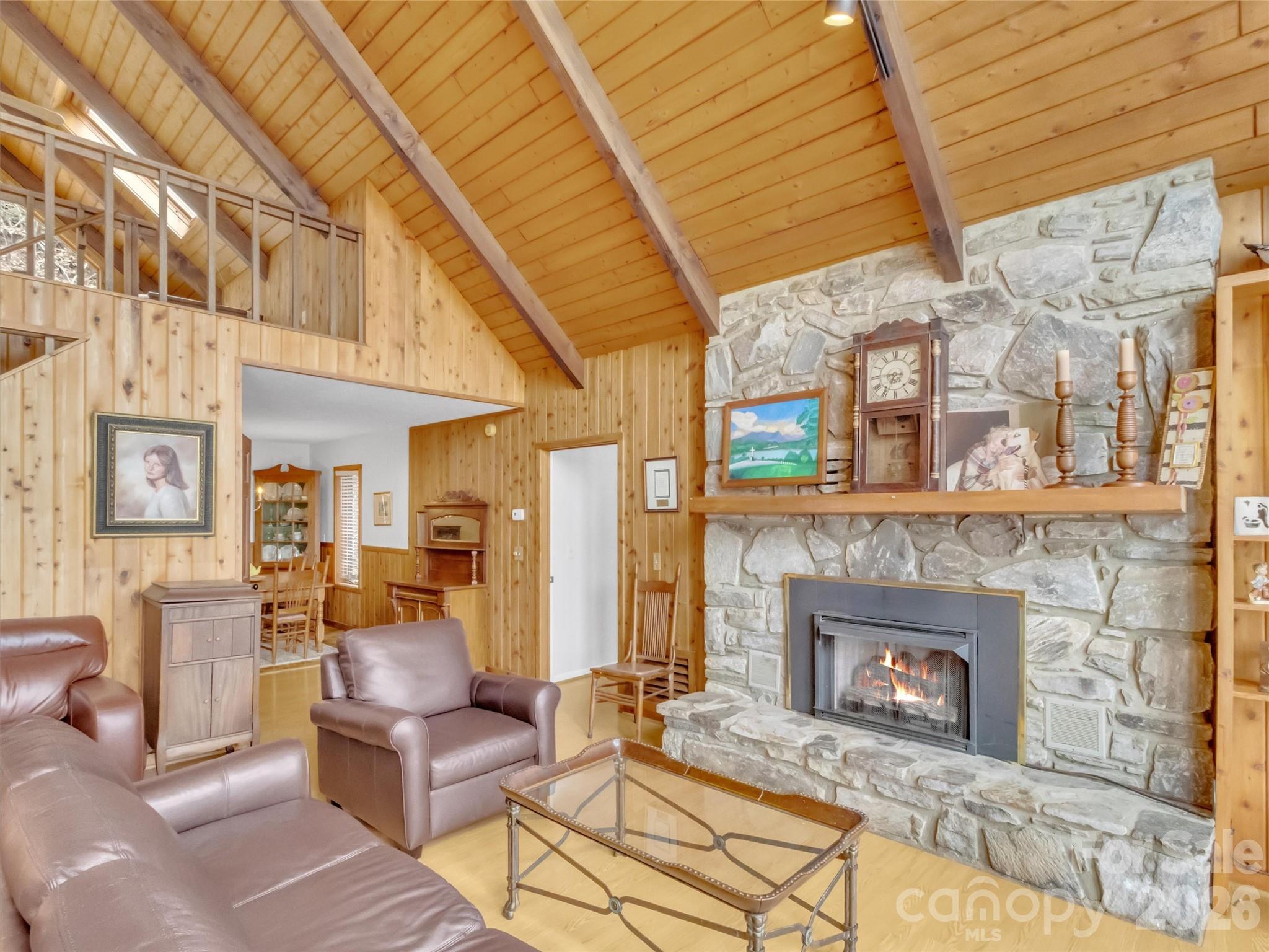 2445 S Lakeshore Drive