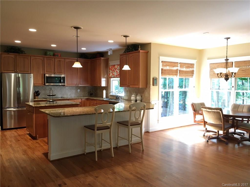 Lake Shore - Residential